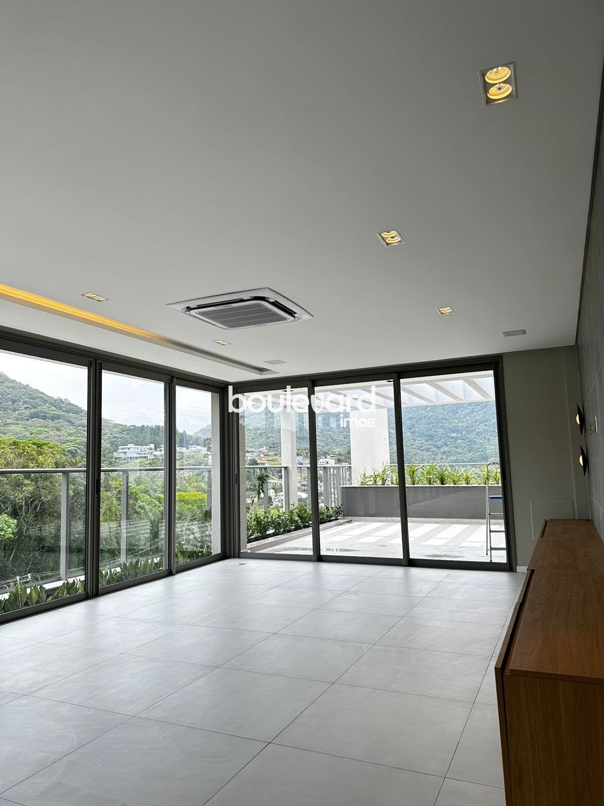 Apartamento à venda com 2 quartos, 1 suíte, 1 vaga e 71m² no Cacupé, Florianópolis (SC) — foto 10 de 30