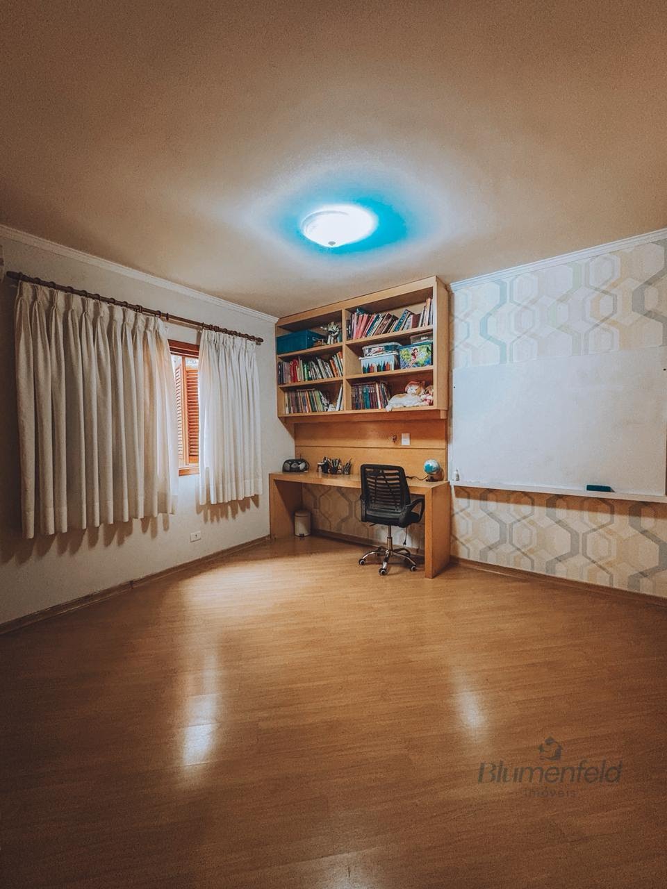 Casa à venda com 5 quartos, 3 suítes, 6 vagas e 600m² no Condomínio Arujazinho III, Arujá (SP) — foto 17 de 30