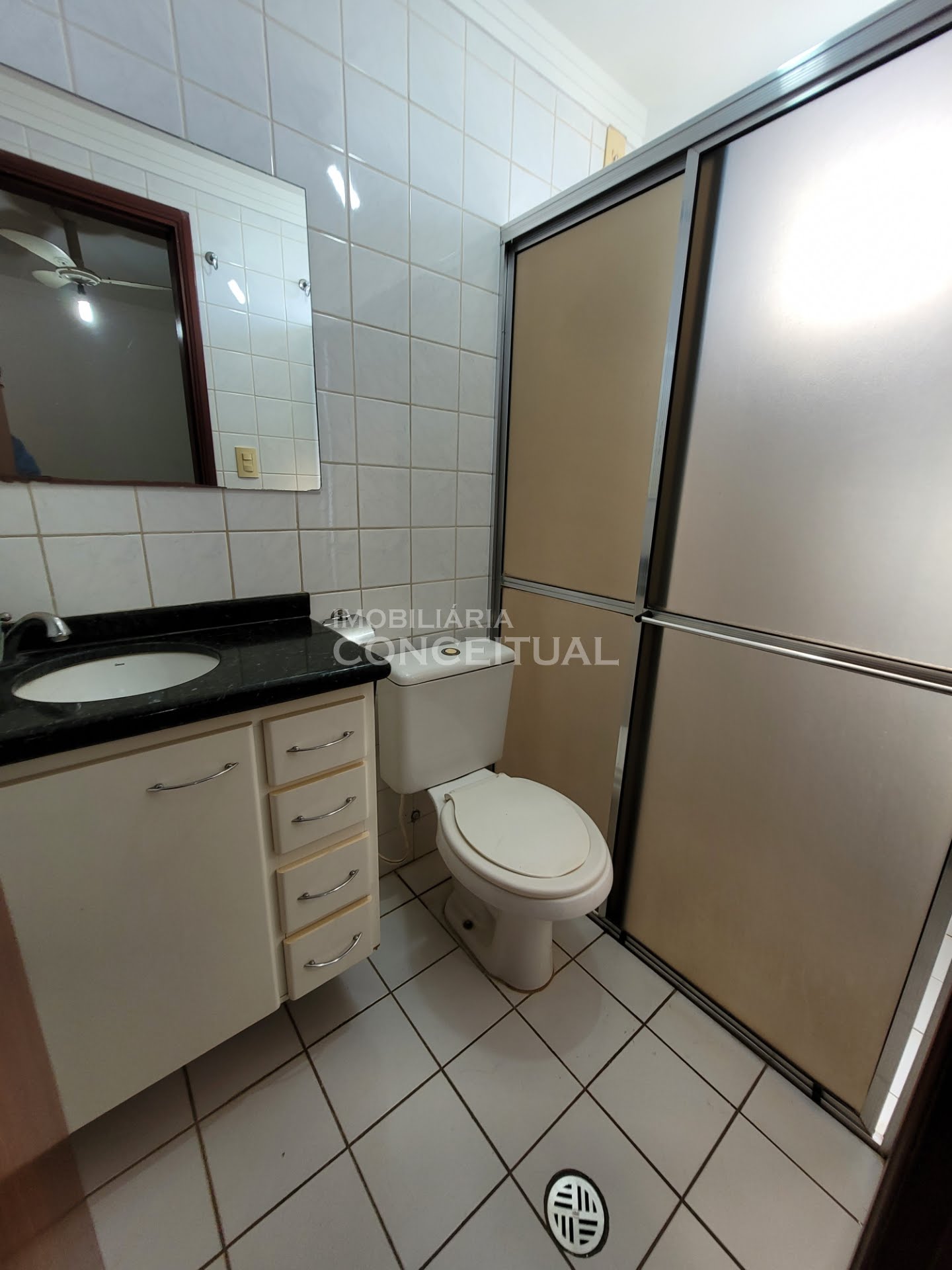 Quarto 1 - Banheiro