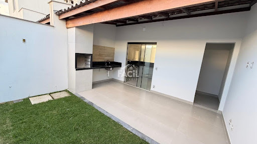 Casa em Morada de Laranjeiras, Serra | 3 Dorms, 1 Suíte