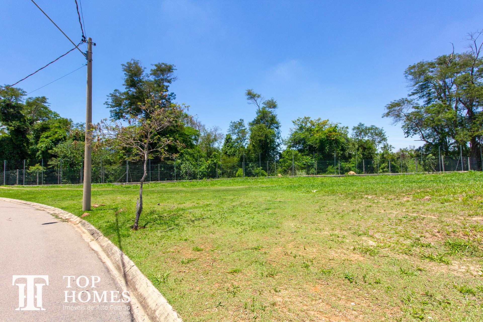Terreno à venda no condomínio Terras da Alvorada, Medeiros - Jundiaí/SP