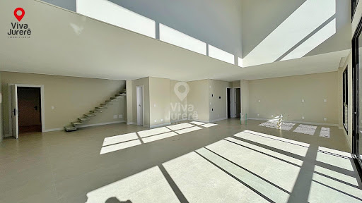 Apartamento 4 suítes duplex com vista mar em Jurerê