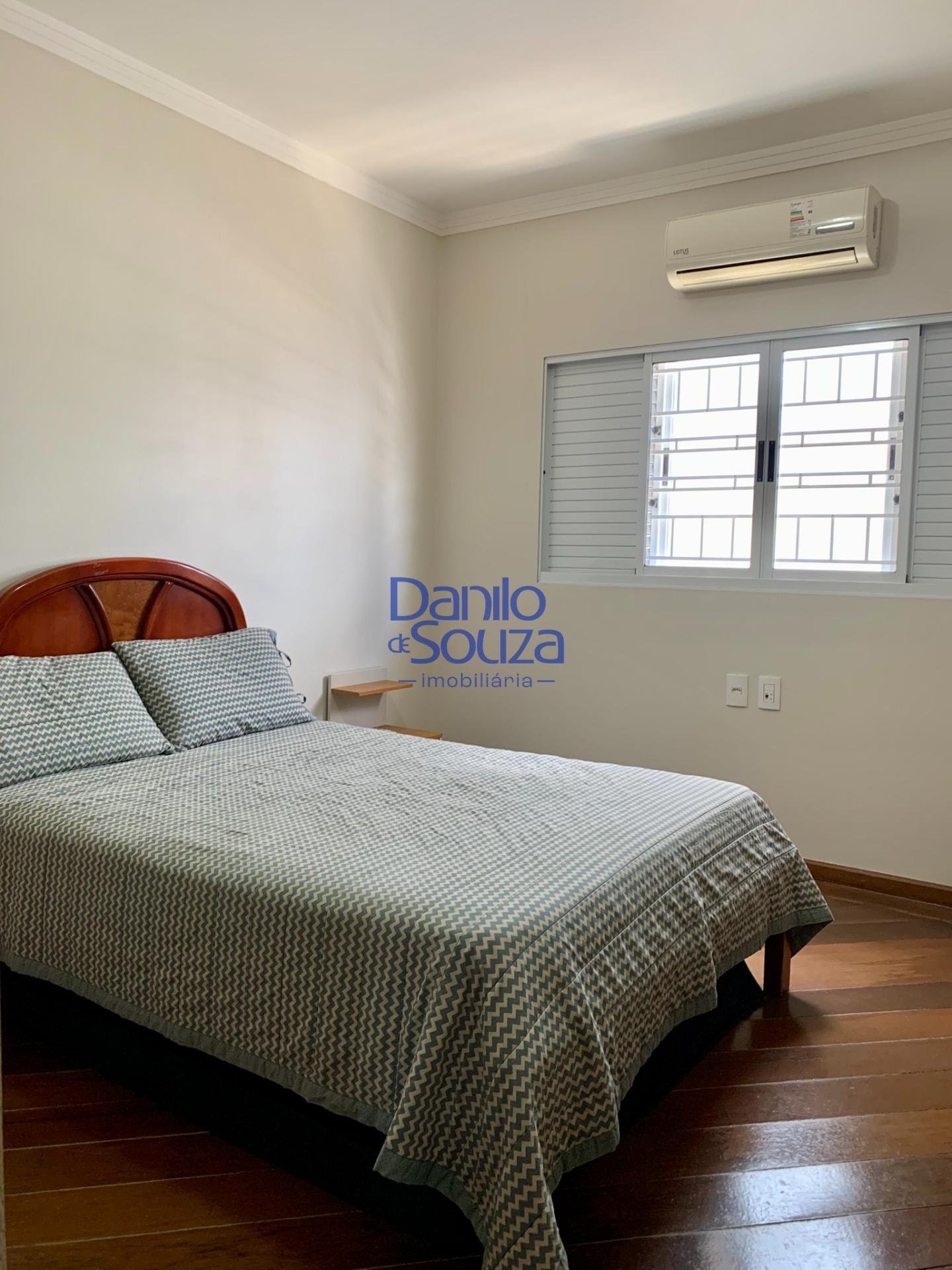 Casa à venda com 4 quartos, 1 suíte, 2 vagas e 360m² no Alvorada, Araxá (MG) — foto 10 de 28