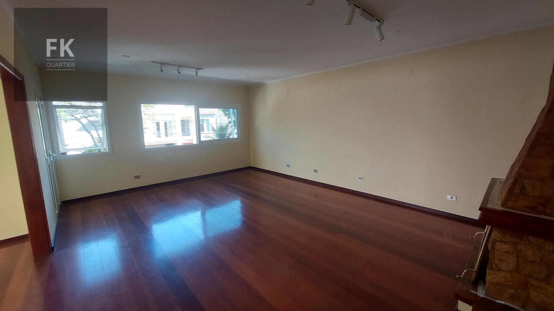 Casa à venda com 3 quartos, 1 suíte, 4 vagas e 275m² no Alphaville, Santana de Parnaíba (SP) — foto 7 de 30