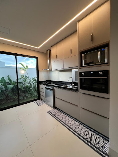 Casa de Condomínio em Laranjeiras  -  Uberlândia