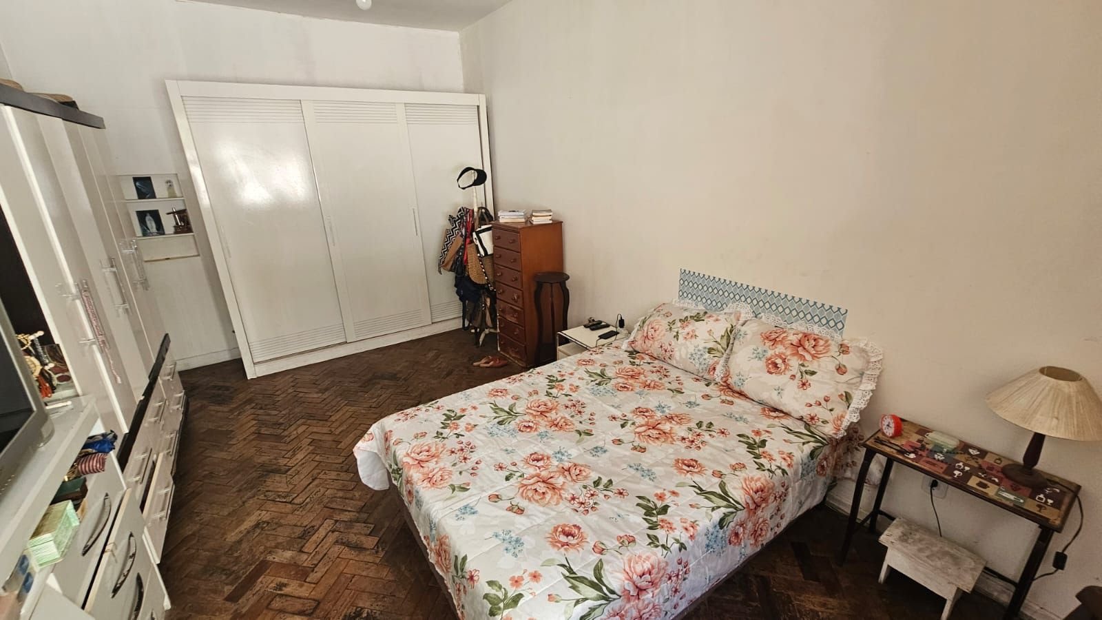 Apartamento à venda com 4 quartos, 2 banheiros, 1 vaga e 202m² no Copacabana, Rio de Janeiro (RJ) — foto 9 de 28