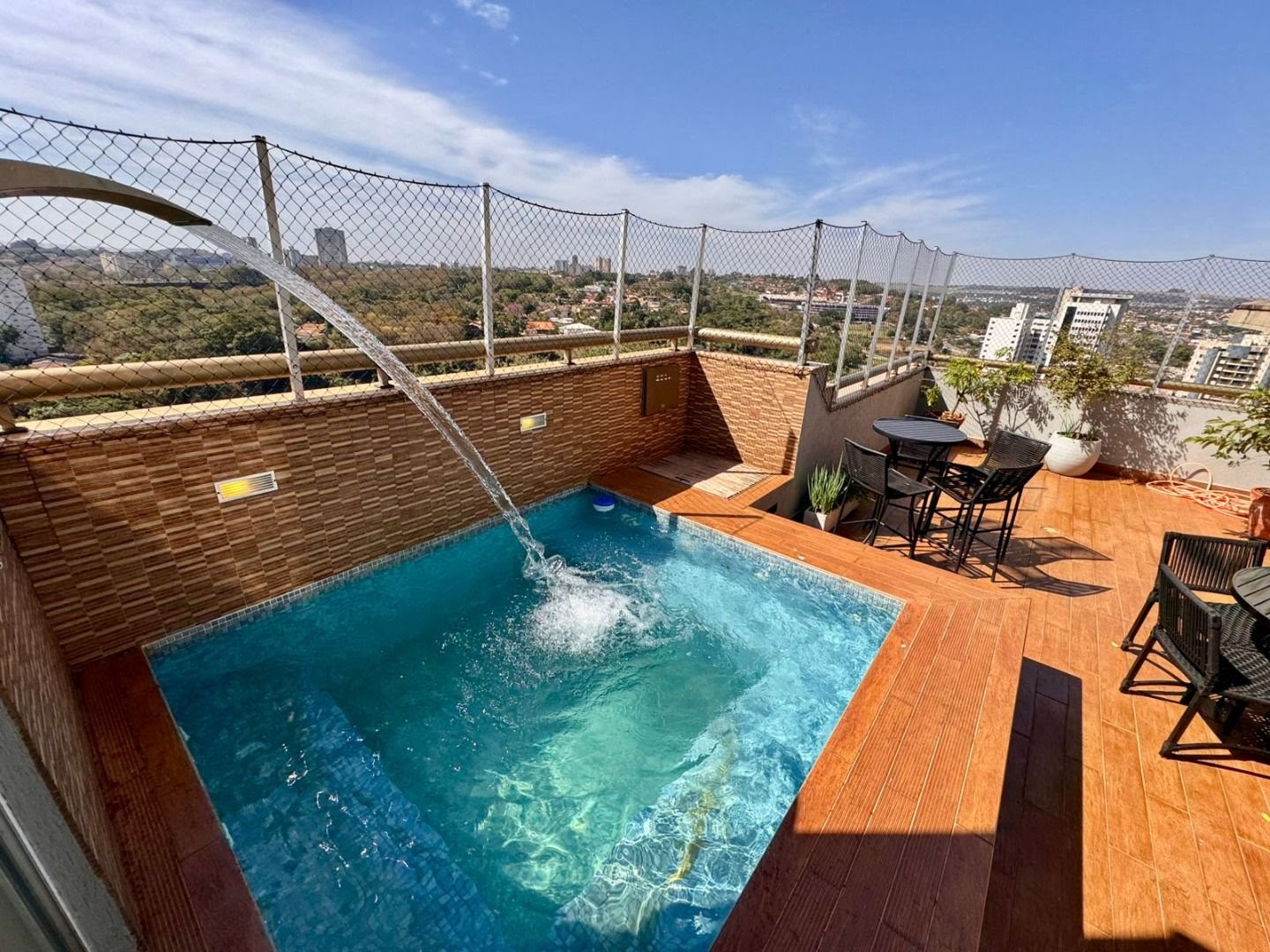Cobertura à venda com 4 quartos, 6 banheiros, 4 vagas e 350m² no Santa Cruz do José Jacques, Ribeirão Preto — foto principal