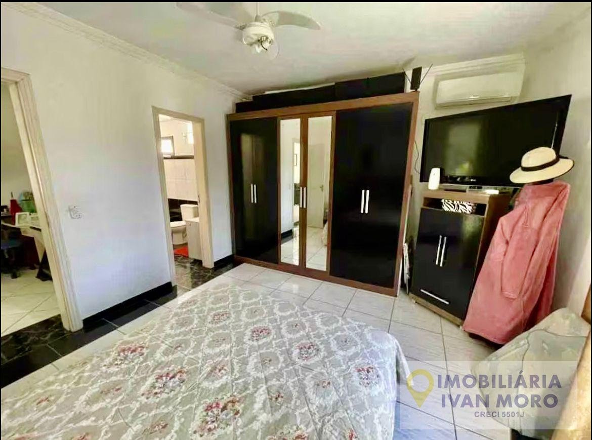 Casa à venda com 3 quartos, 1 suíte, 4 vagas e 200m² no Cachoeira do Bom Jesus, Florianópolis (SC) — foto 13 de 30