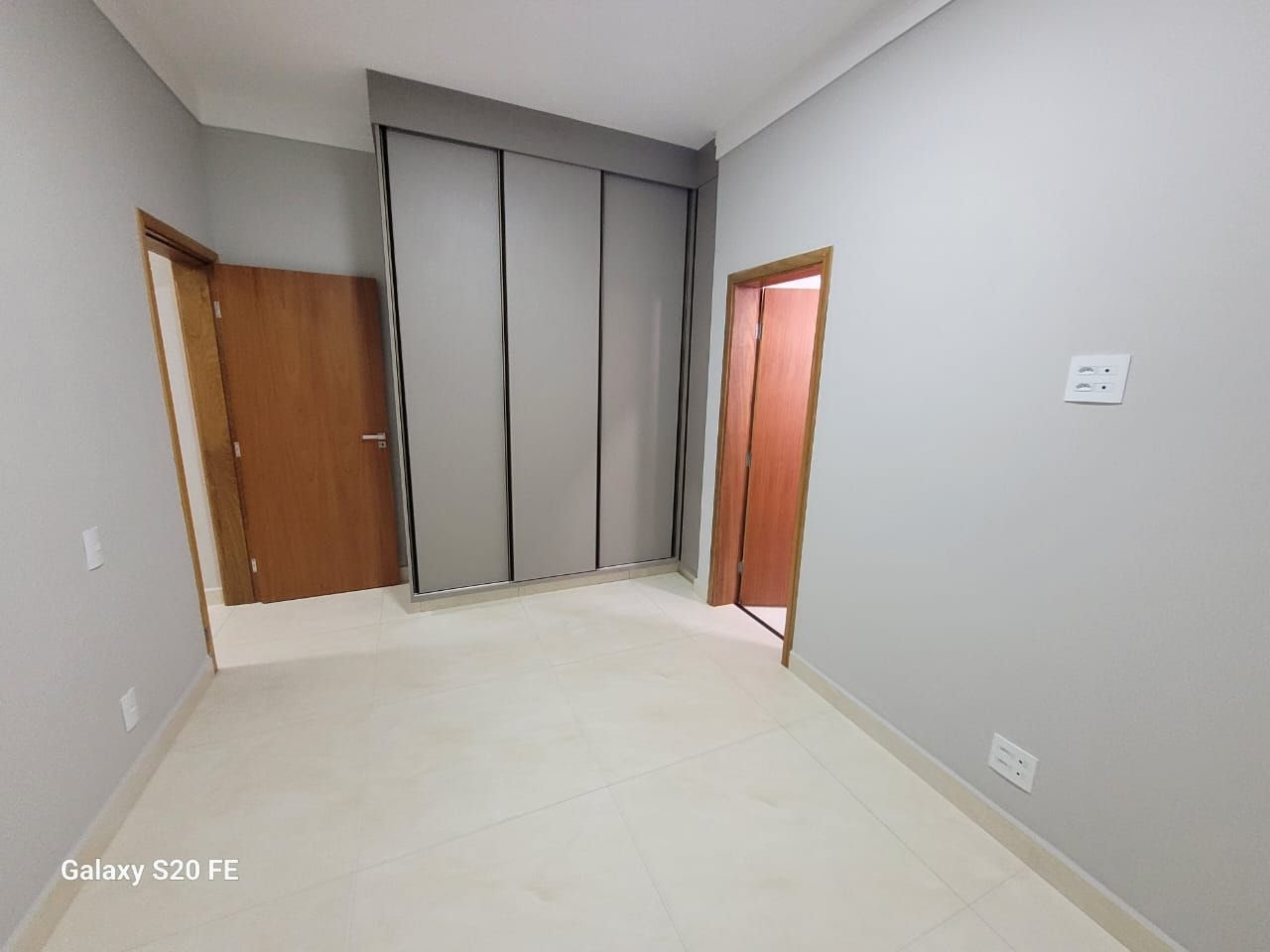 Casa à venda com 3 quartos, 3 suítes, 4 vagas e 160m² no Jardim Cybelli, Ribeirão Preto (SP) — foto 18 de 29