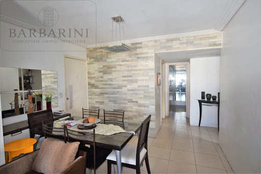 Sala de Jantar com parede fria