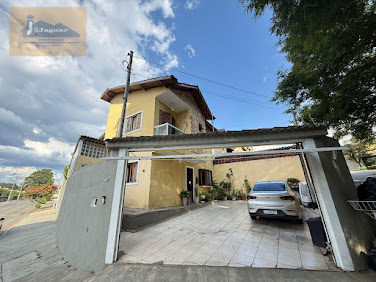 Casa à Venda em Guarulhos: 3 Dorms, 1 Suíte, 232m²