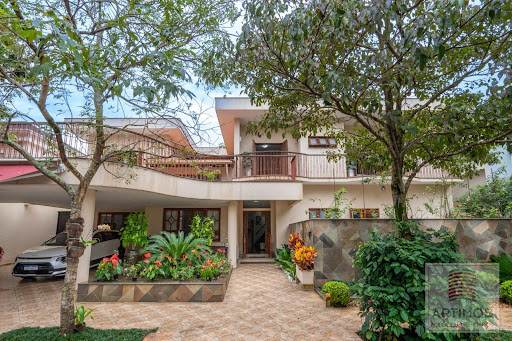 Casa de Condomínio na Super Quadra Morumbi, 5 Suítes, 440m² à Venda