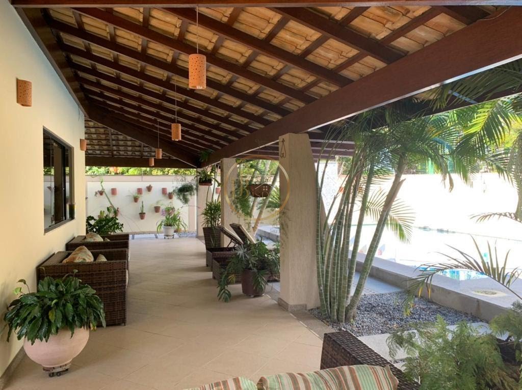 Casa à venda com 4 quartos, 4 suítes, 4 vagas e 400m² no Outeiro D'gloria, Porto Seguro (BA) — foto 4 de 15