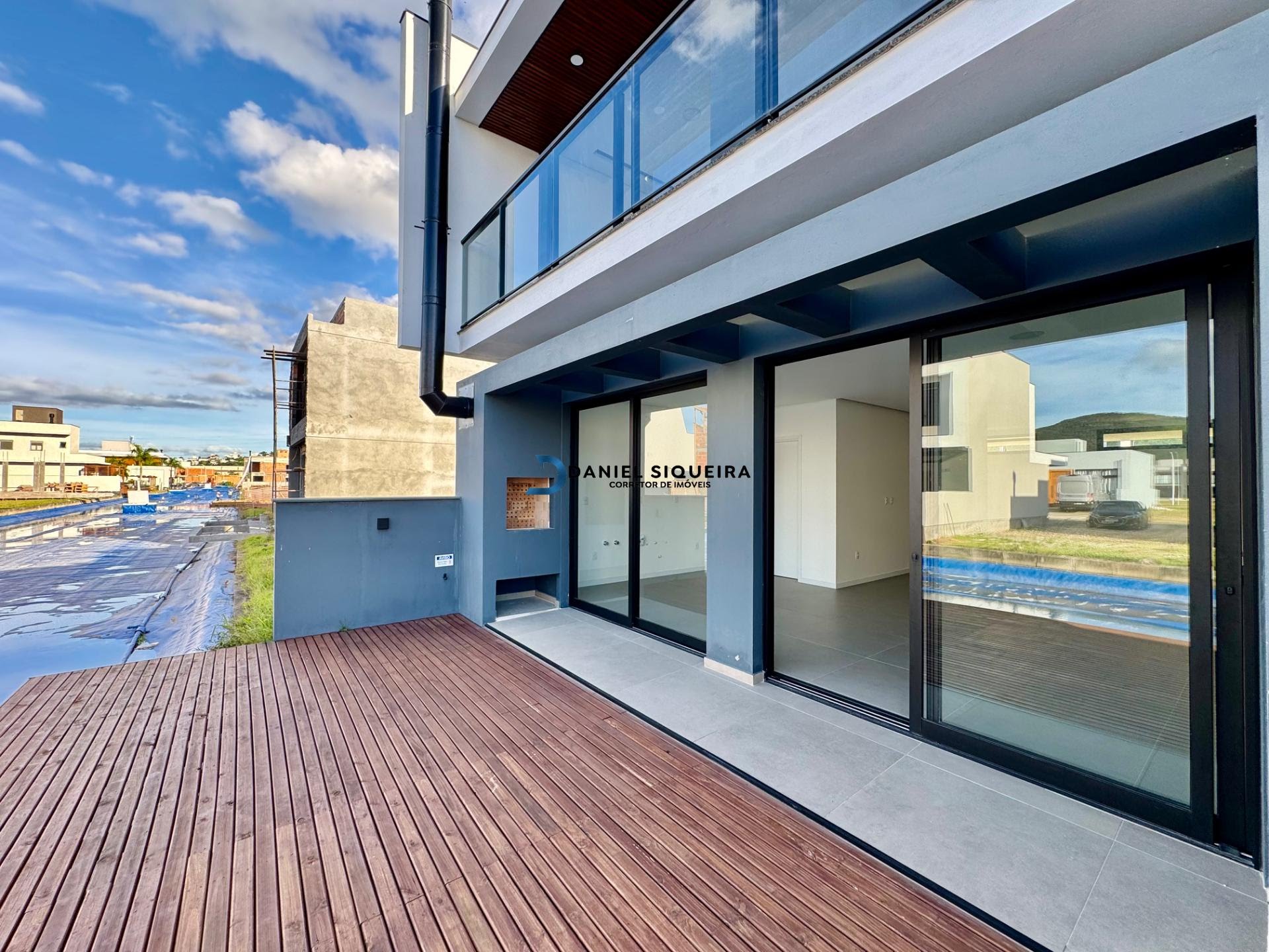 Casa à venda com 3 quartos, 1 suíte, 4 vagas e 216m² no Bairro Deltaville, Biguaçu (SC) — foto 12 de 29