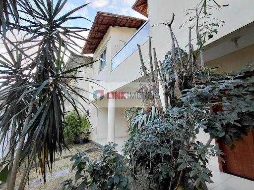 Casa Sobrado à Venda em Maruípe, Vitória | 239m²