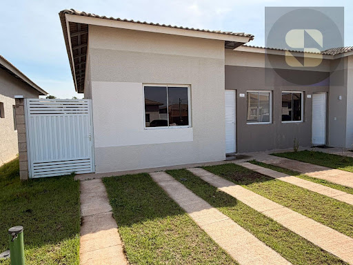 Casa de Condomínio à venda em Petrópolis - Várzea Grande | 3 dorms, 1 suíte, 80m²