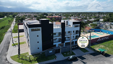 Albatroz Beach: Bem Localizado, Próximo à Praia, Mercados