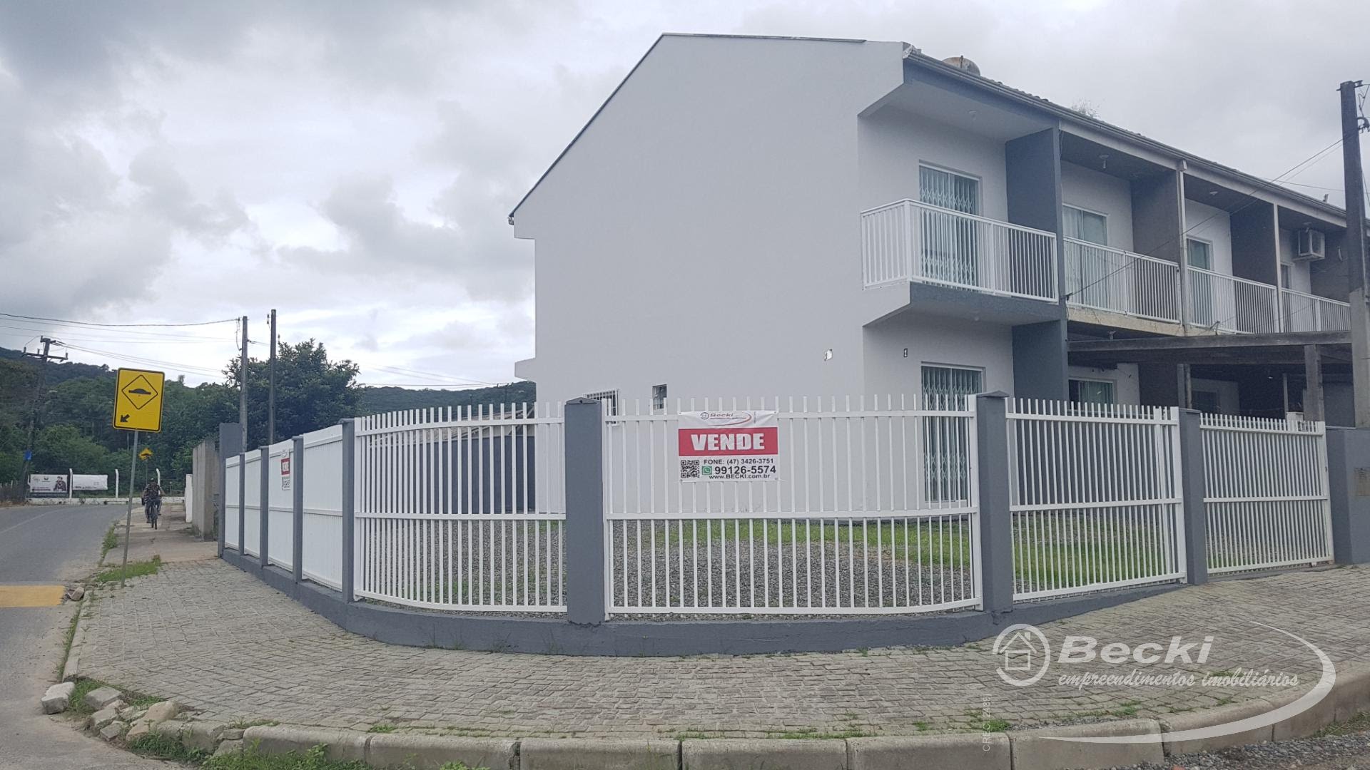 Casa à venda com 2 quartos, 2 banheiros e 61m² no Itinga, Joinville (SC) — foto 3 de 20