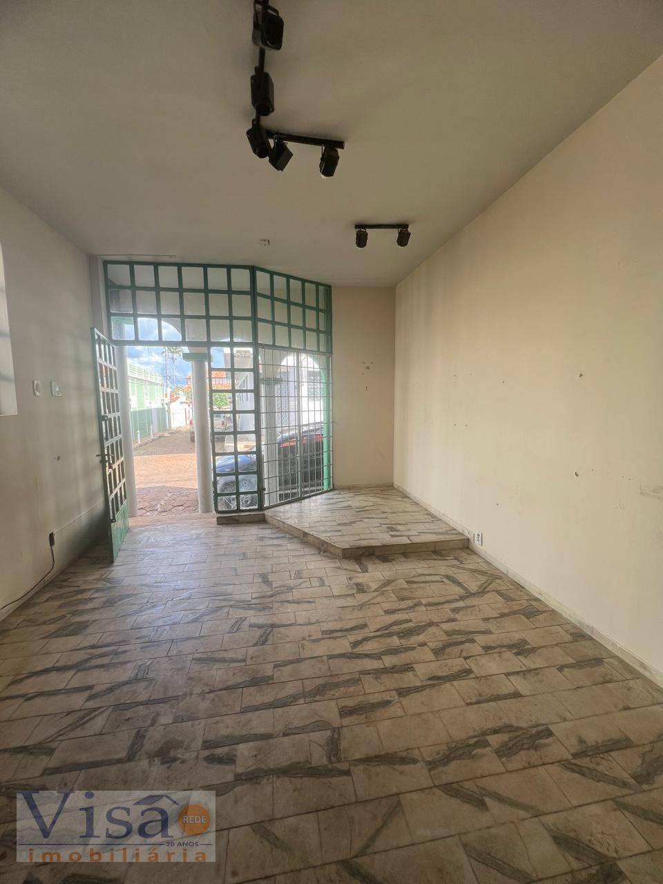 Comercial para alugar com 1 banheiro no Centro, Paracatu (MG) — foto 4 de 5