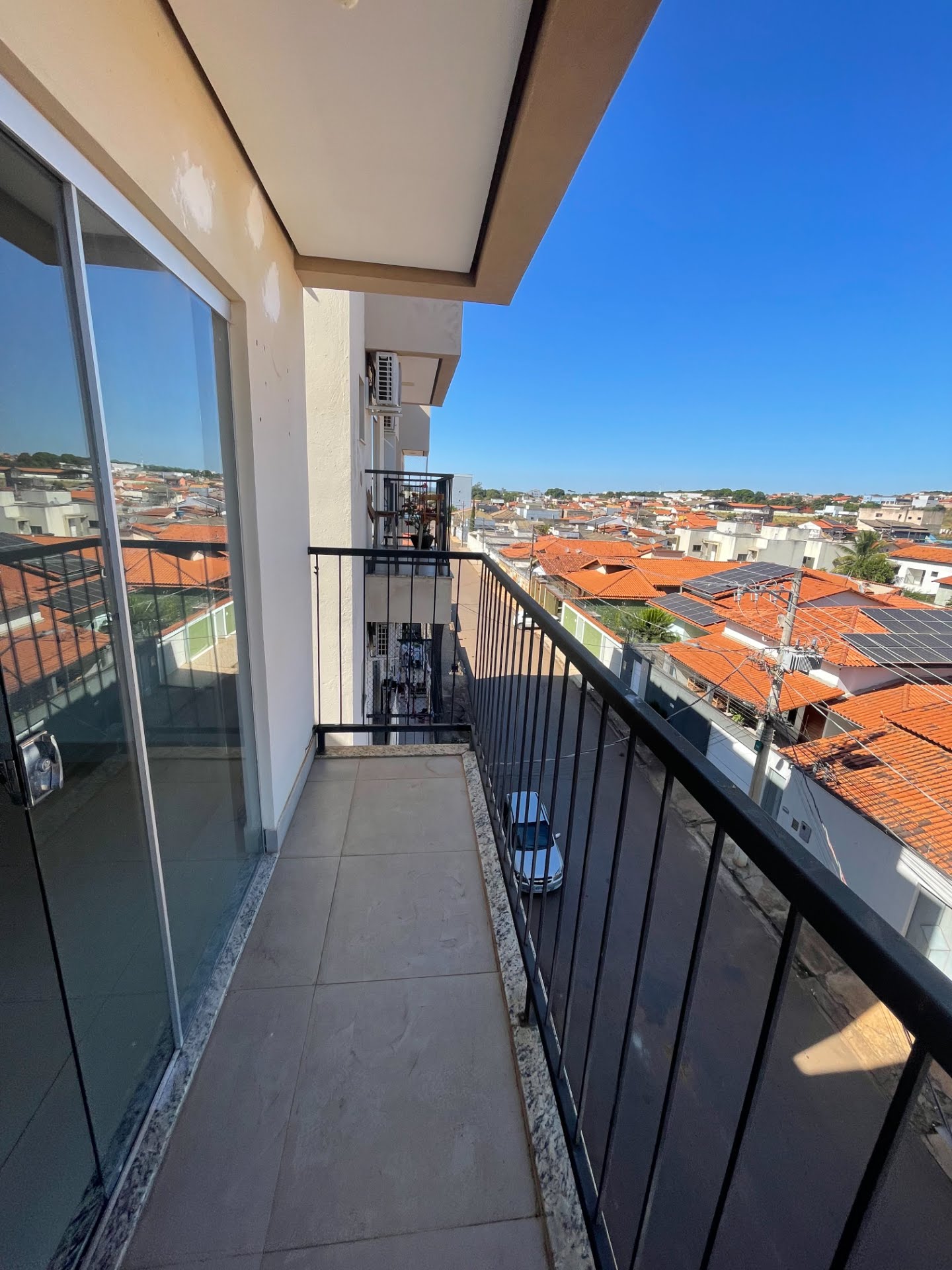 Apartamento à venda com 2 quartos, 1 banheiro, 2 vagas e 70m² no Cidade, Paracatu — foto principal