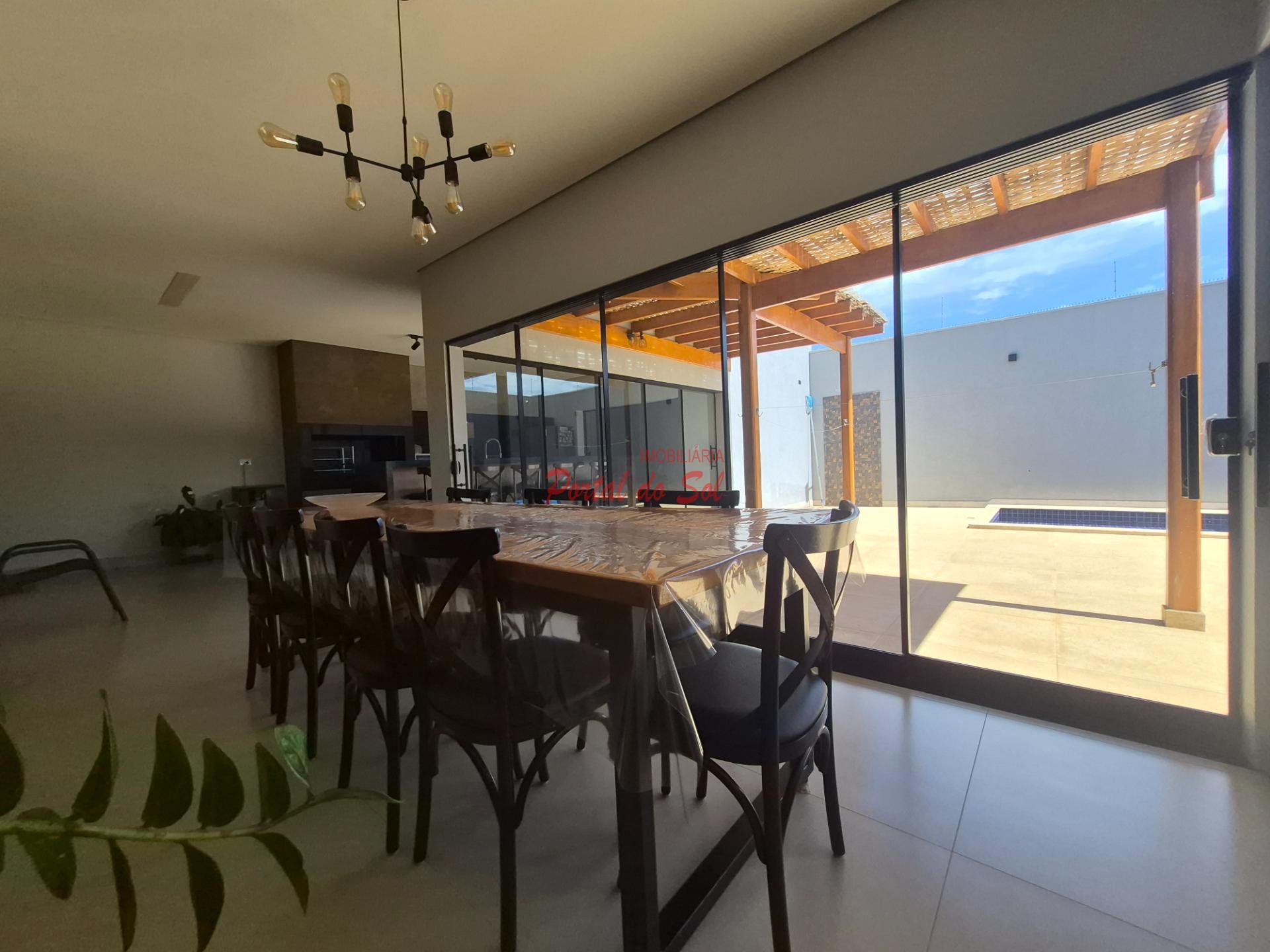 Casa à venda com 3 quartos, 1 suíte, 2 vagas e 300m² no Jardim Santa Crescência, Santo Antônio da Platina (PR) — foto 21 de 23