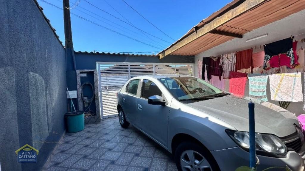 Casa à venda com 2 quartos, 2 banheiros, 2 vagas e 80m² no Princesa, Praia Grande — foto principal