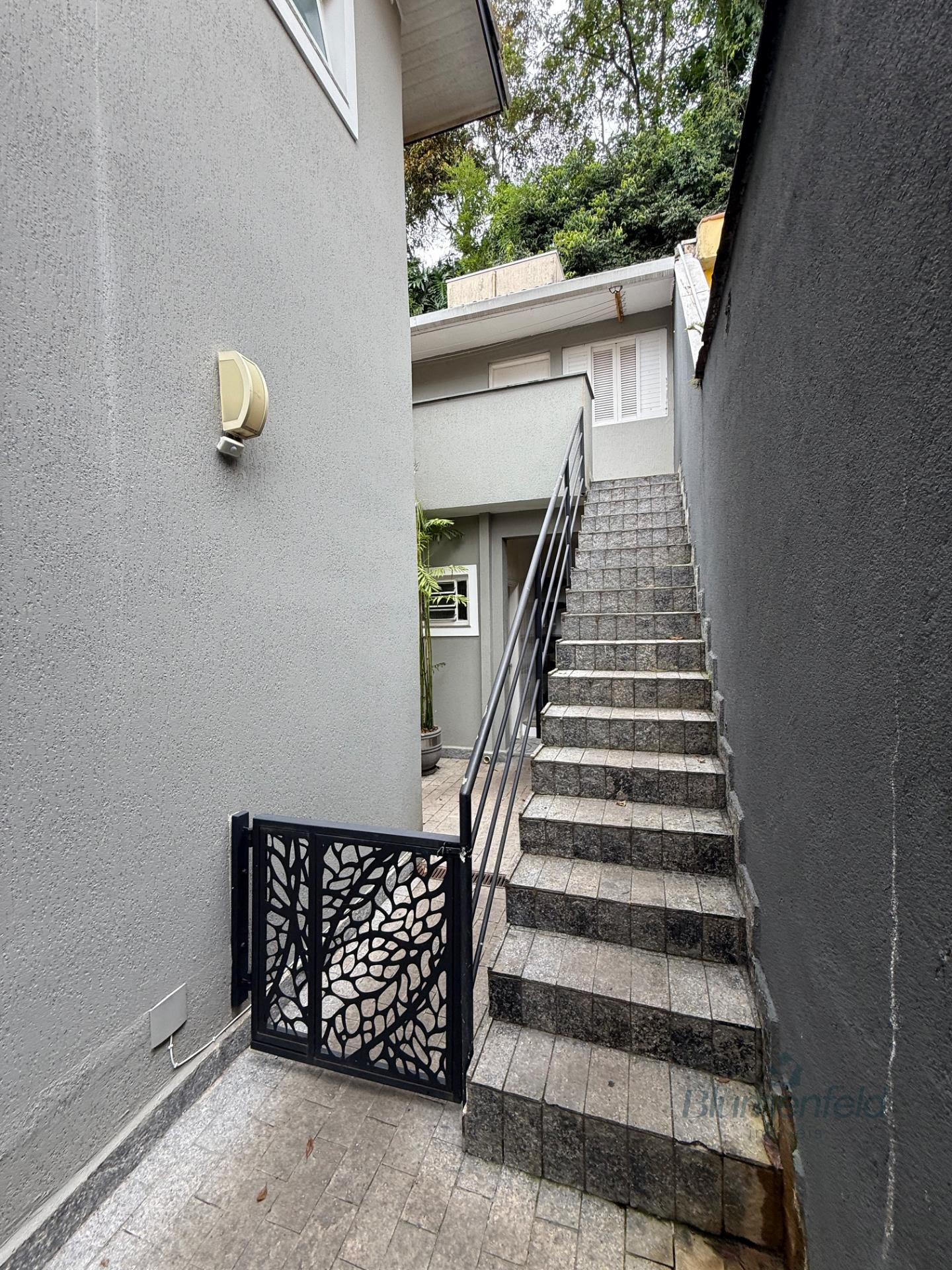 Casa à venda com 4 quartos, 4 suítes, 4 vagas e 300m² no Condomínio Arujazinho IV, Arujá (SP) — foto 30 de 30