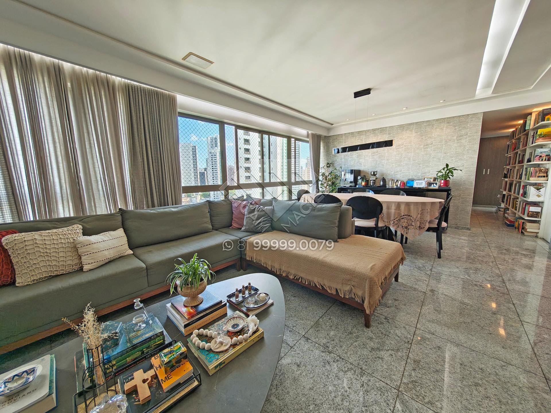 Compre Apartamento à venda no Rosarinho com 135m², 3 quartos (2 suítes) e lazer completo no Edf. Alice Queiroz. Agende sua visita com Leicam Maciel!