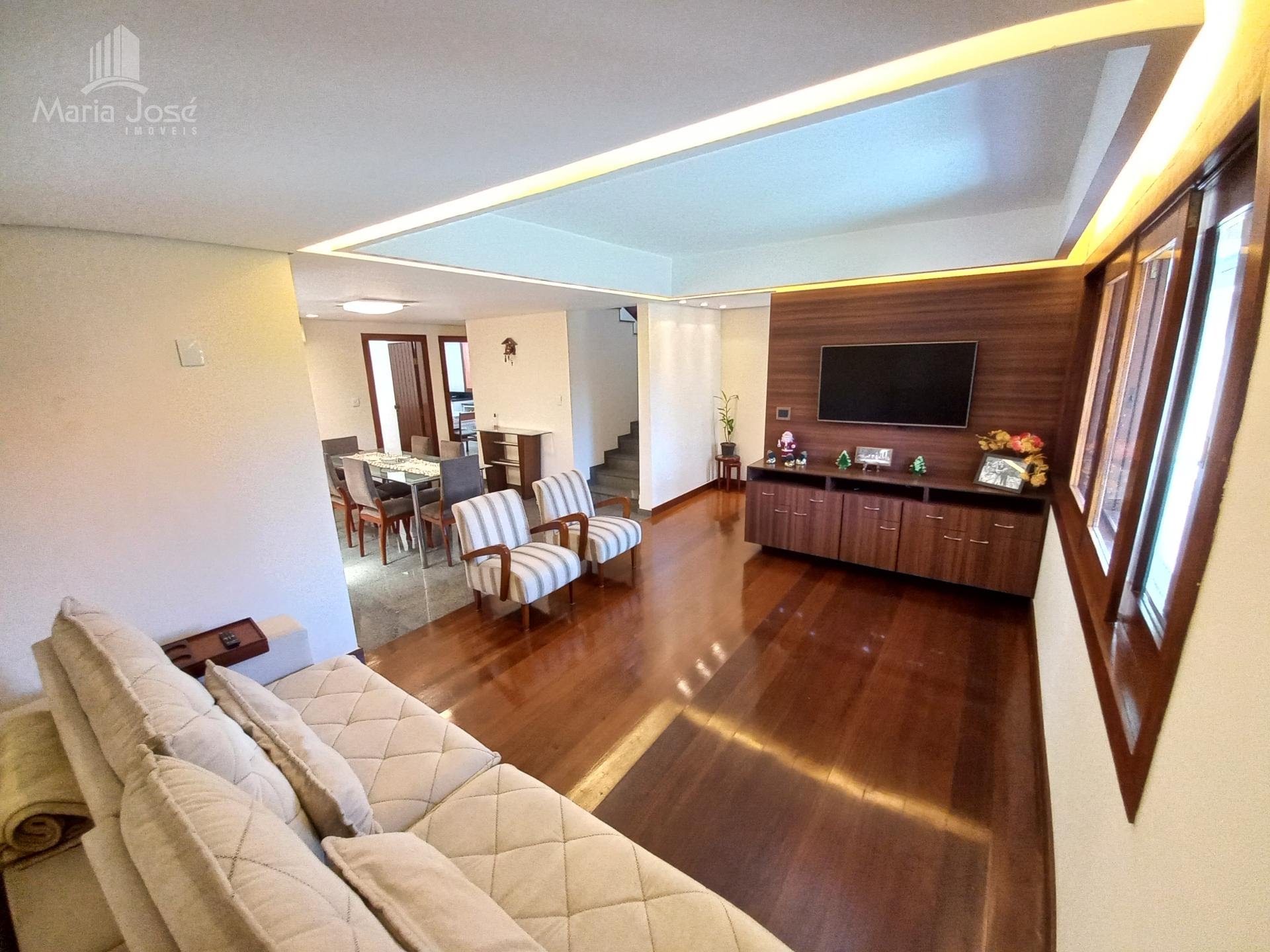 Casa à venda com 4 quartos, 2 suítes, 4 vagas e 360m² no Jardim Arizona, Sete Lagoas (MG) — foto 12 de 30
