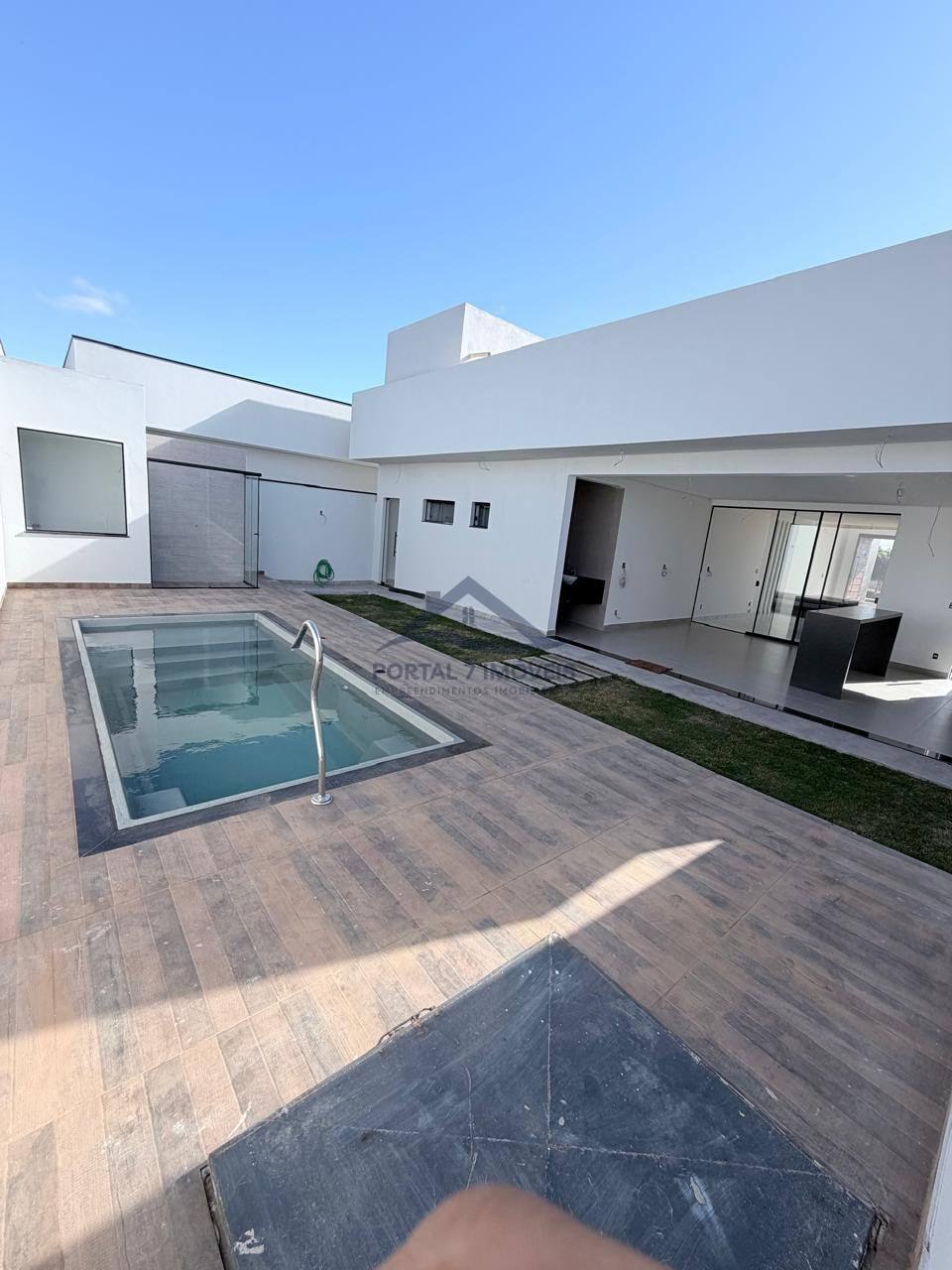 Casa à venda com 2 quartos, 1 suíte, 4 vagas e 219m² no Residencial Montserrat, Sete Lagoas (MG) — foto 7 de 26