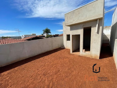 Casa à venda no bairro Providência, Pará de Minas - 2 quartos, suíte, 68m²