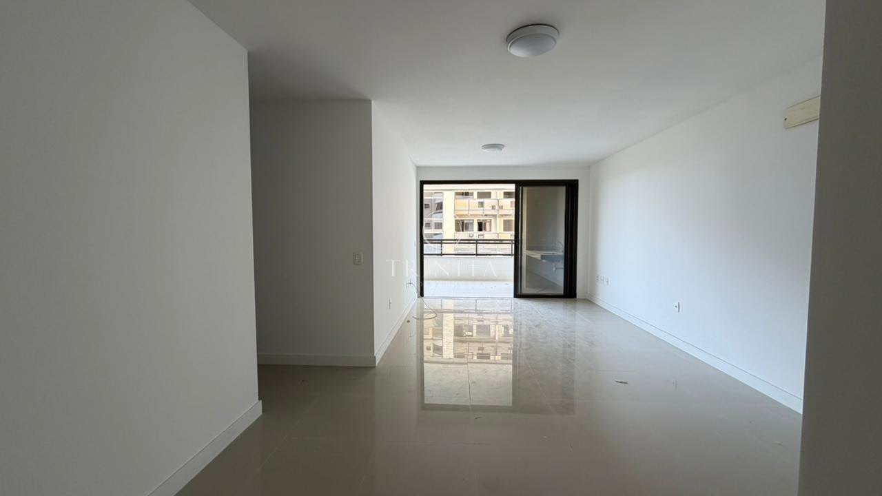 sala-trinitaimobiliaria-elos-ilhapura