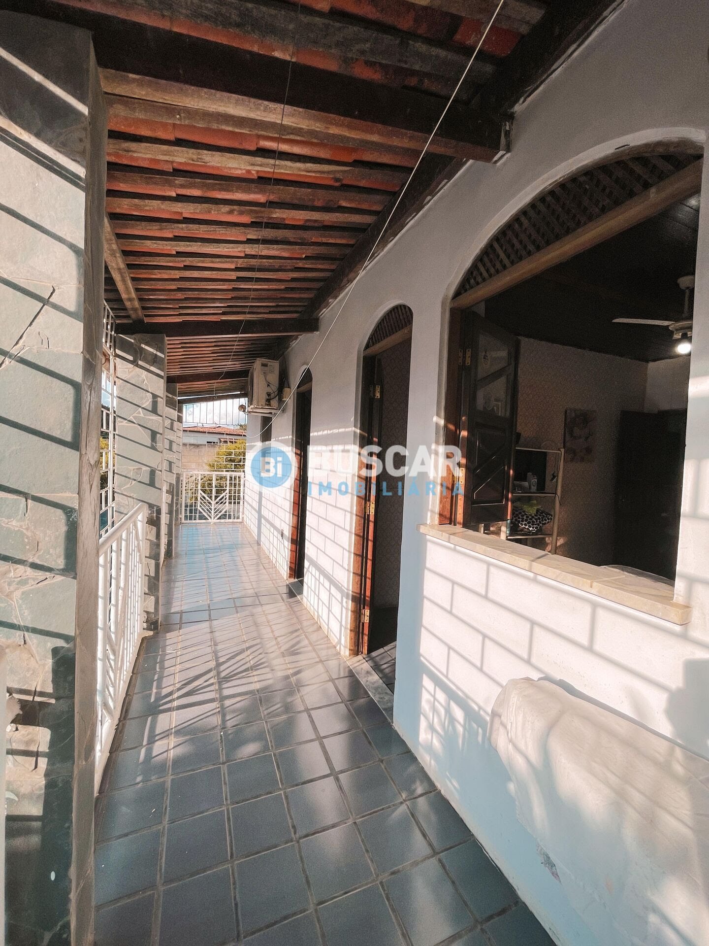 Casa à venda com 6 quartos, 3 suítes, 4 vagas e 390m² no Santa Mônica, Feira de Santana (BA) — foto 27 de 30