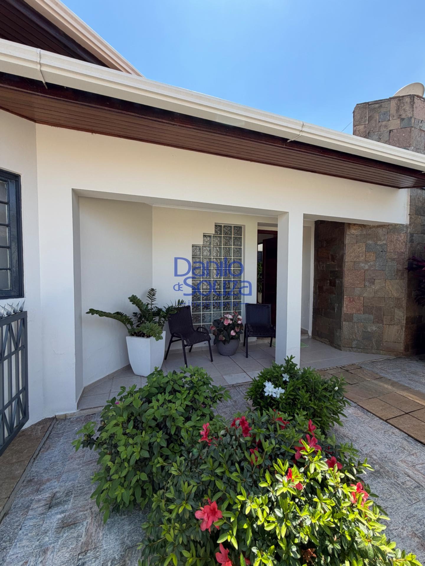 Casa à venda com 3 quartos, 1 suíte, 1 vaga e 300m² no Santo Antônio, Araxá (MG) — foto 3 de 27