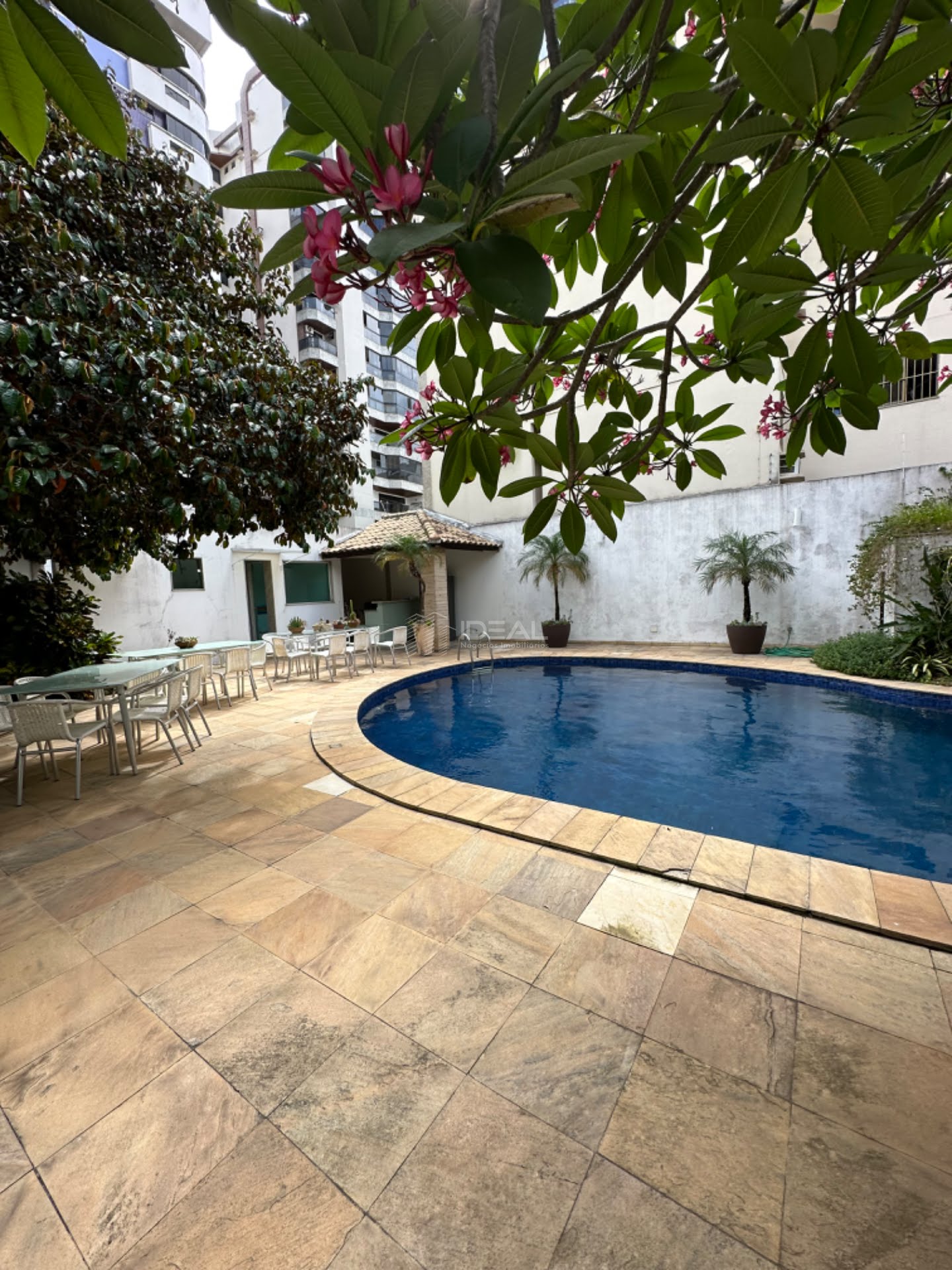 Casa à venda com 4 quartos, 4 suítes, 2 vagas e 460m² no Centro, Campos dos Goytacazes (RJ) — foto 25 de 27
