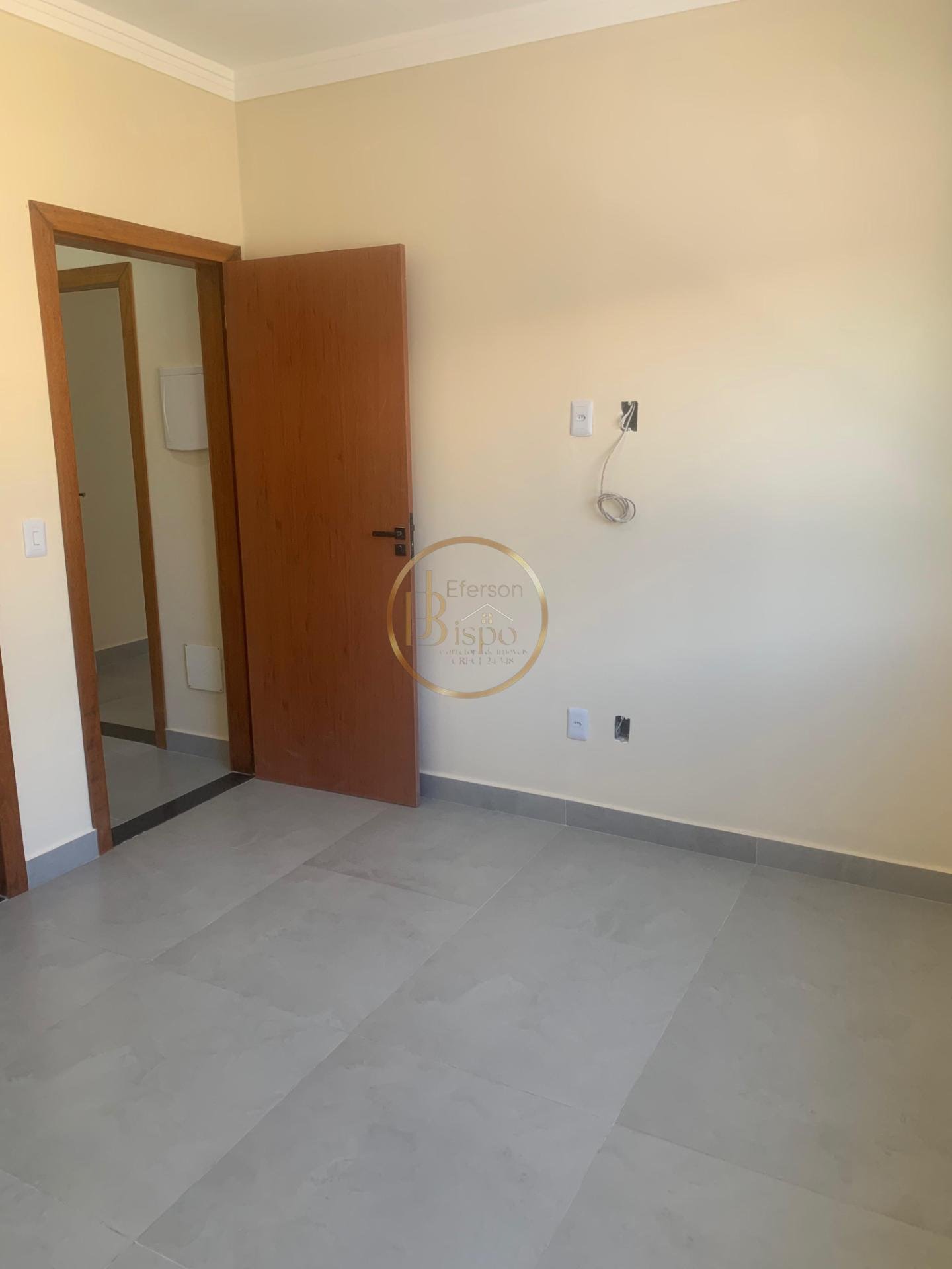 Casa à venda com 4 quartos, 3 suítes, 1 vaga e 180m² no Arraial D'ajuda ( Estrada da Balsa ), Porto Seguro (BA) — foto 2 de 9