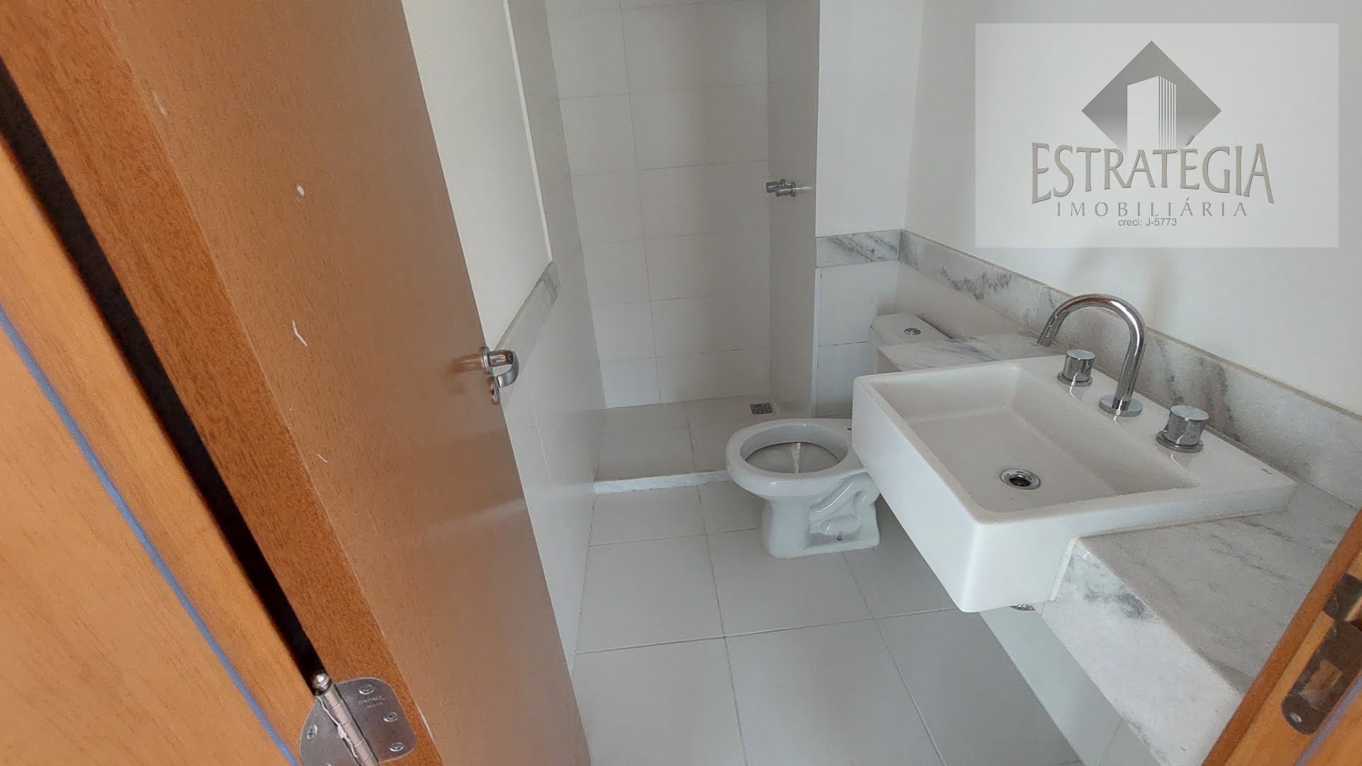 Apartamento à venda com 2 quartos, 1 suíte, 1 vaga e 73m² no Coronel Veiga, Petrópolis (RJ) — foto 12 de 15