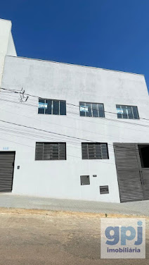 Galpão para Alugar em Nova Serrana, 120m², 1 Banheiro