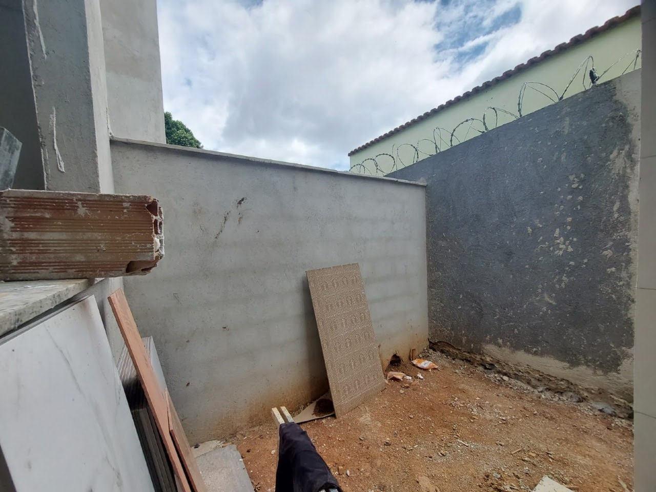 Casa à venda com 3 quartos, 1 suíte, 2 vagas e 86m² no Etelvina Carneiro, Belo Horizonte (MG) — foto 24 de 25