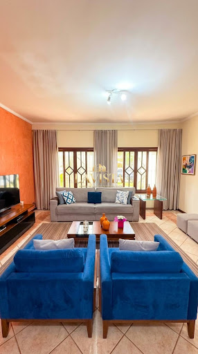 Casa à Venda com 3 suítes, 307m², Vila Gardenia  -  Atibaia