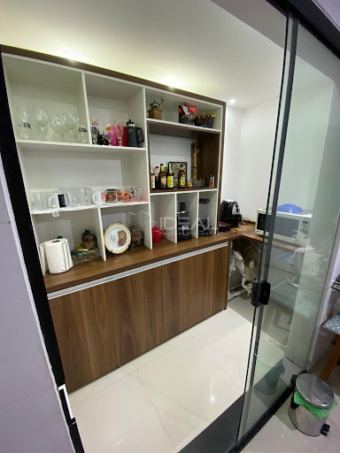 Apartamento térreo com 2 quartos com suíte