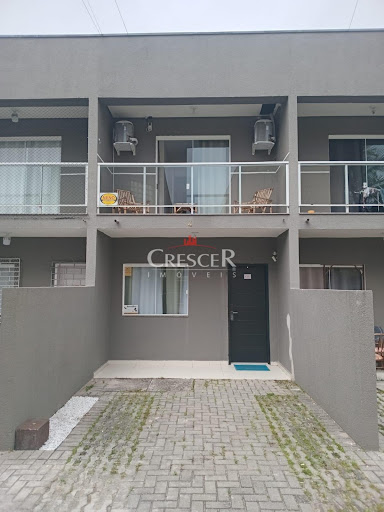 Sobrado com 02 quartos mobiliado em Matinhos