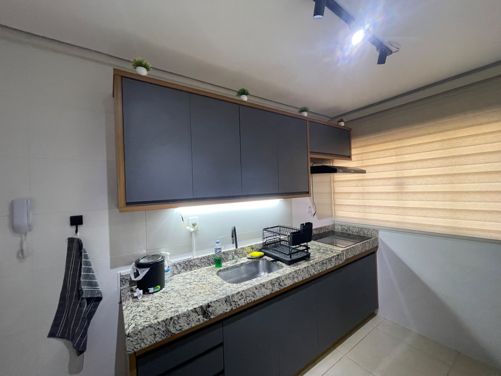 Apartamento à venda com 2 quartos, 1 banheiro, 1 vaga e 60m² no Cidade Nova, Paracatu (MG) — foto 2 de 11