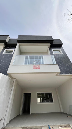 Casa à Venda em Portal de Jacaraípe - 3 Dormitórios, R$650K