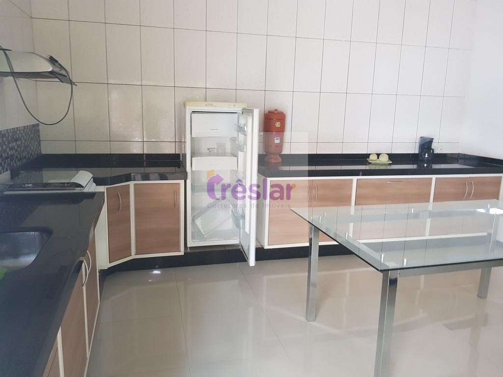 Casa à venda com 4 suítes, 3 vagas e 309m² no Santos Dumont, Três Lagoas (MS) — foto 5 de 11