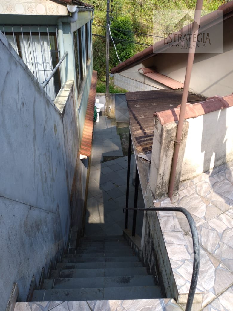 Casa à venda com 3 quartos, 3 banheiros, 2 vagas e 130m² no Bingen, Petrópolis (RJ) — foto 17 de 30