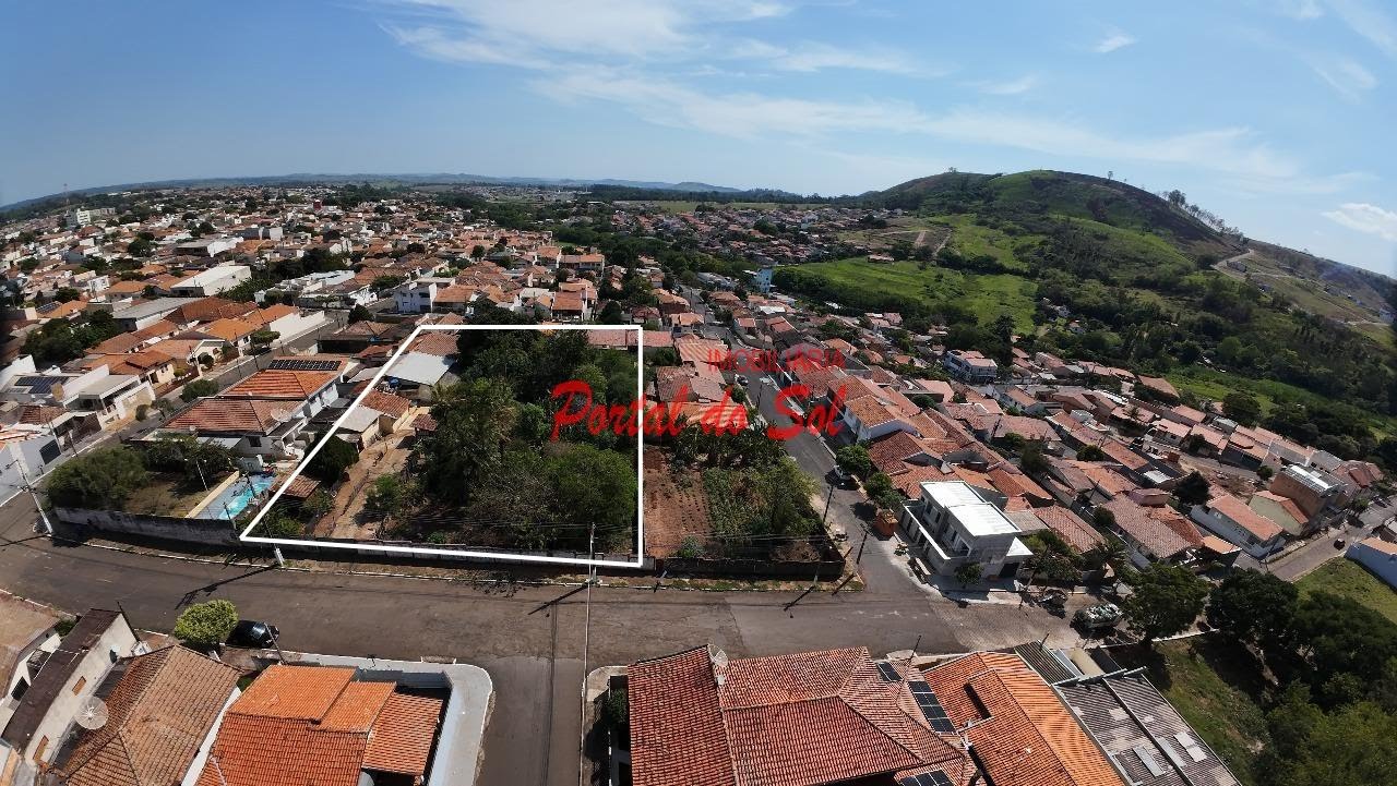 Terreno à venda com 2472m² de terreno no Jardim Alphaville, Santo Antônio da Platina — foto principal