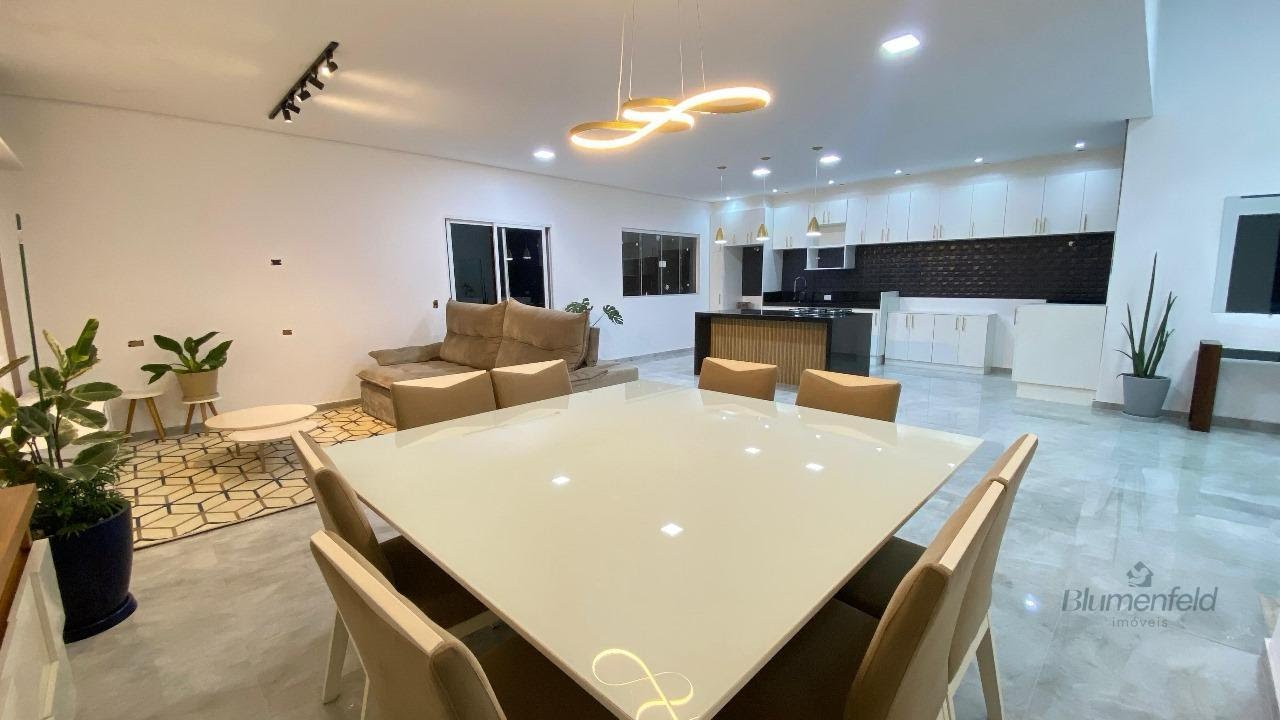 Casa à venda com 3 quartos, 3 suítes e 2200m² no Arujá Hills III, Arujá (SP) — foto 12 de 30