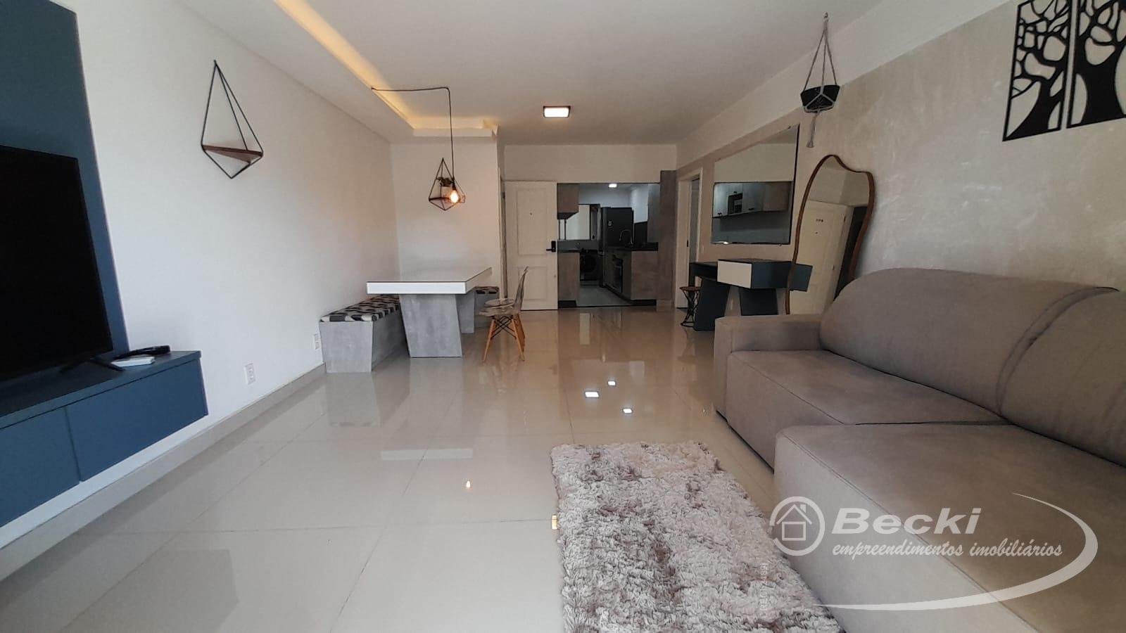 Apartamento à Venda no Centro de Joinville, 3 Dorms, 122m²