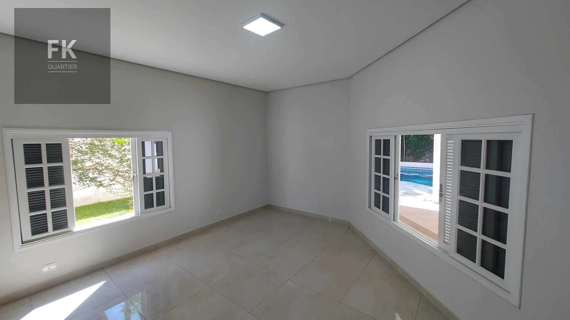 Casa à venda com 5 quartos, 4 suítes, 4 vagas e 250m² no Alphaville Residencial Dois, Barueri (SP) — foto 6 de 30